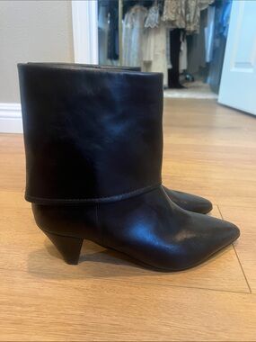 100% Italian leather Black Fold-Over Leather Ankle Boots with Kitten Heel